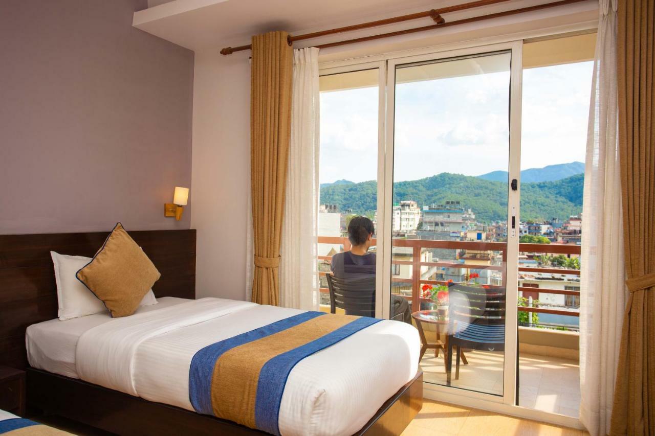 Hotel Lake Paradise Pokhara Exterior photo