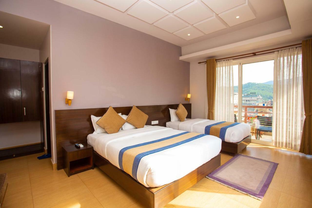 Hotel Lake Paradise Pokhara Exterior photo